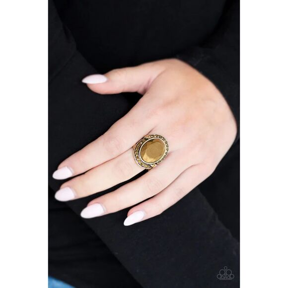 Queen Sheen Brass Ring (113) - Picture 1 of 3